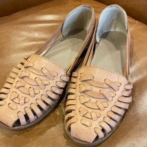 Nisolo Huarache Leather Sandals, size 8